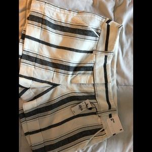 Express shorts, size 6